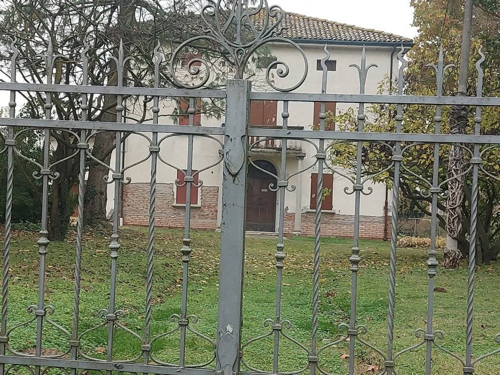Villa in vendita a Molinella, San Pietro Capofiume
