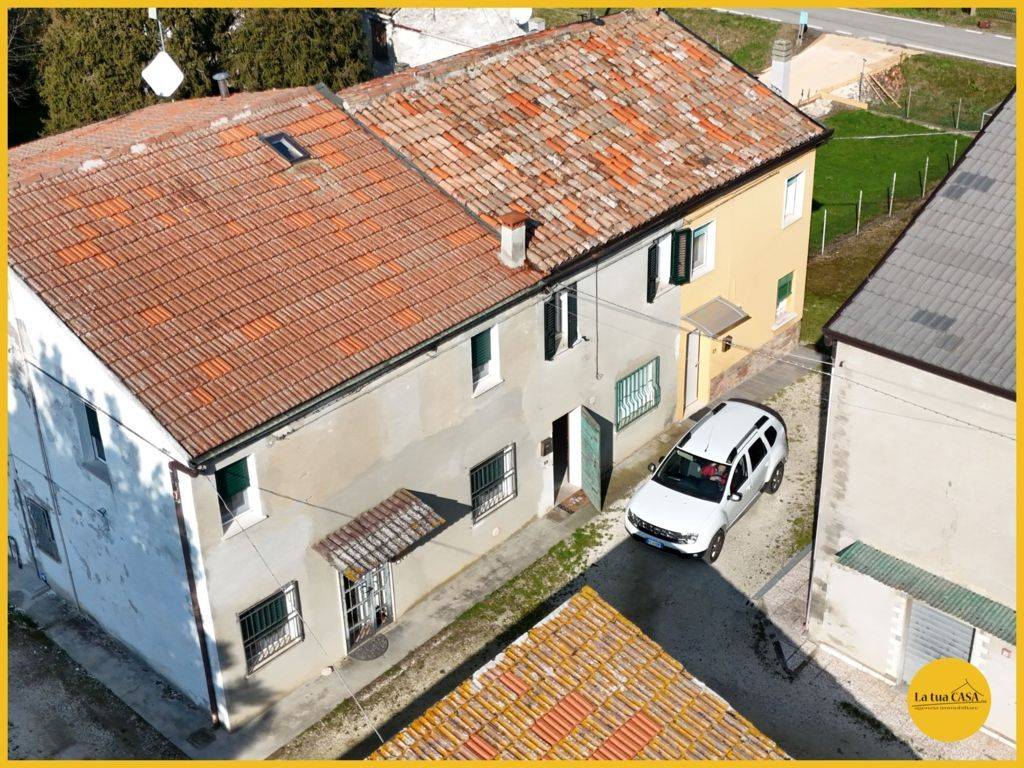 Villette a schiera in affitto a Ferrara