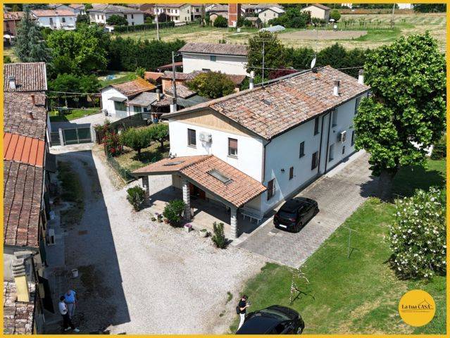 Villette a schiera in vendita a Molinella