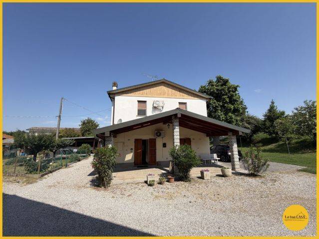 Villette a schiera in vendita a Molinella