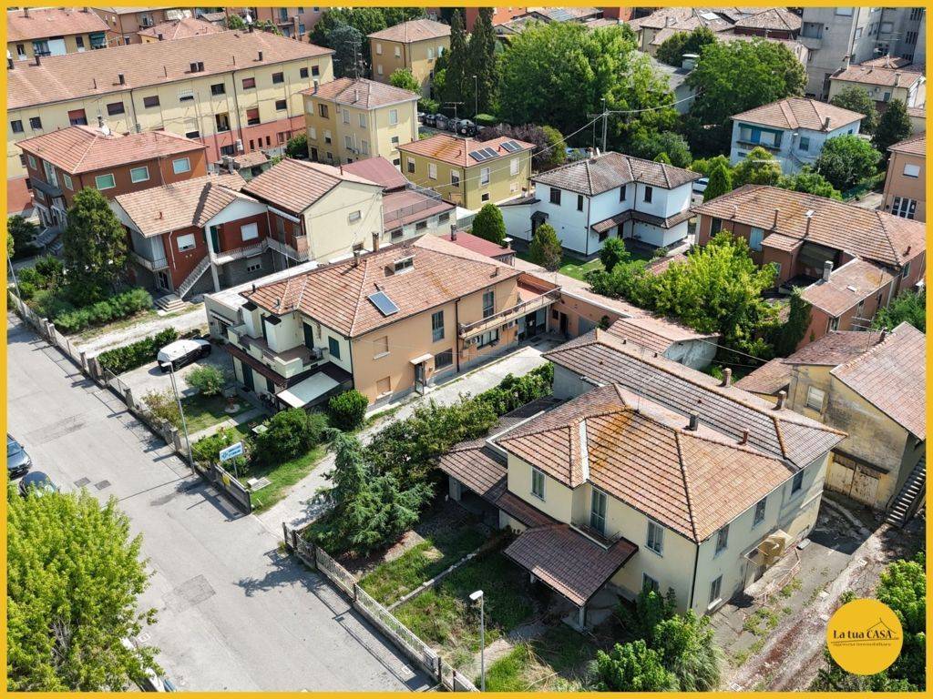 Locale Commerciale in vendita a Molinella