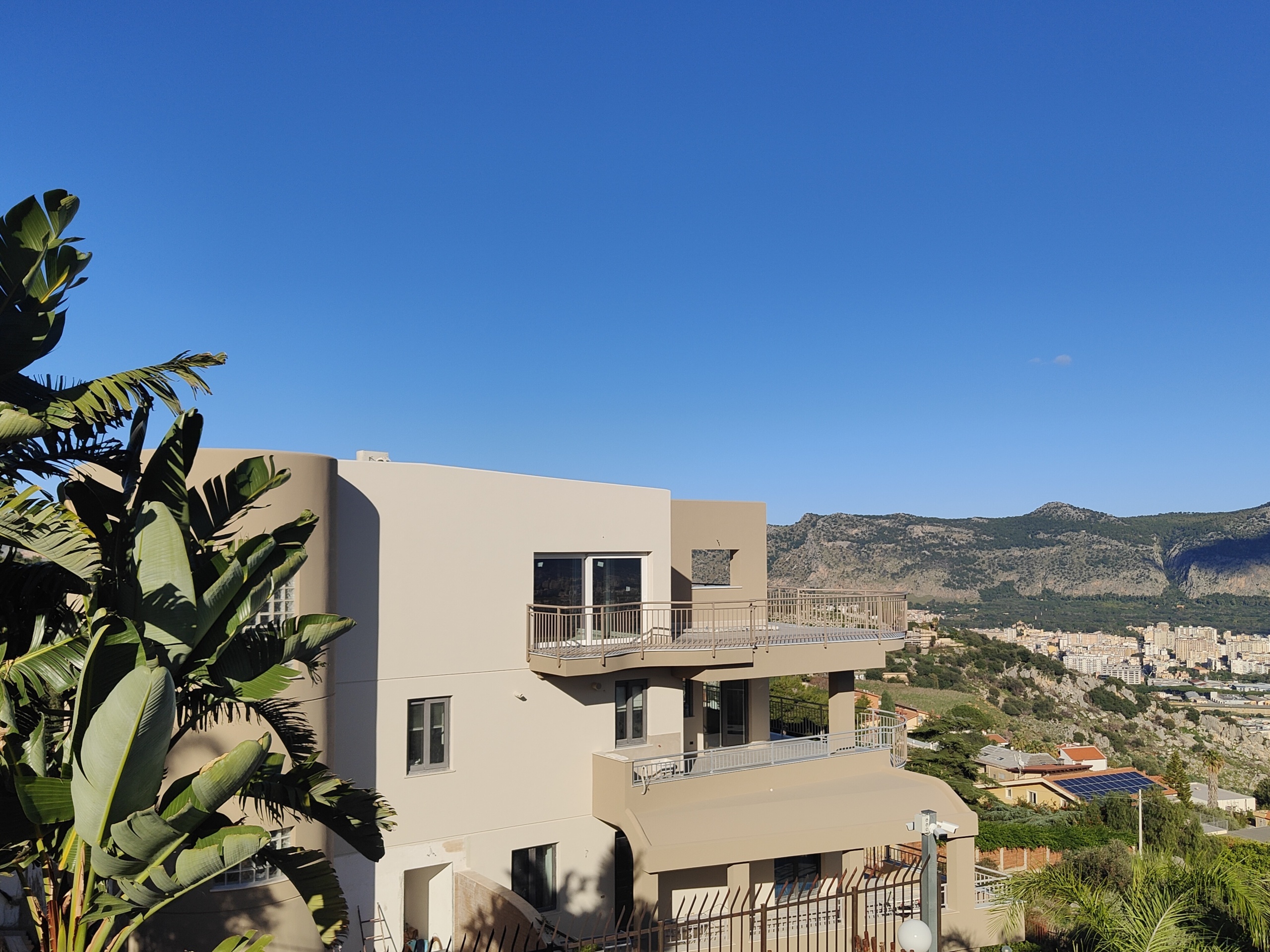 Attico con terrazzi a Palermo