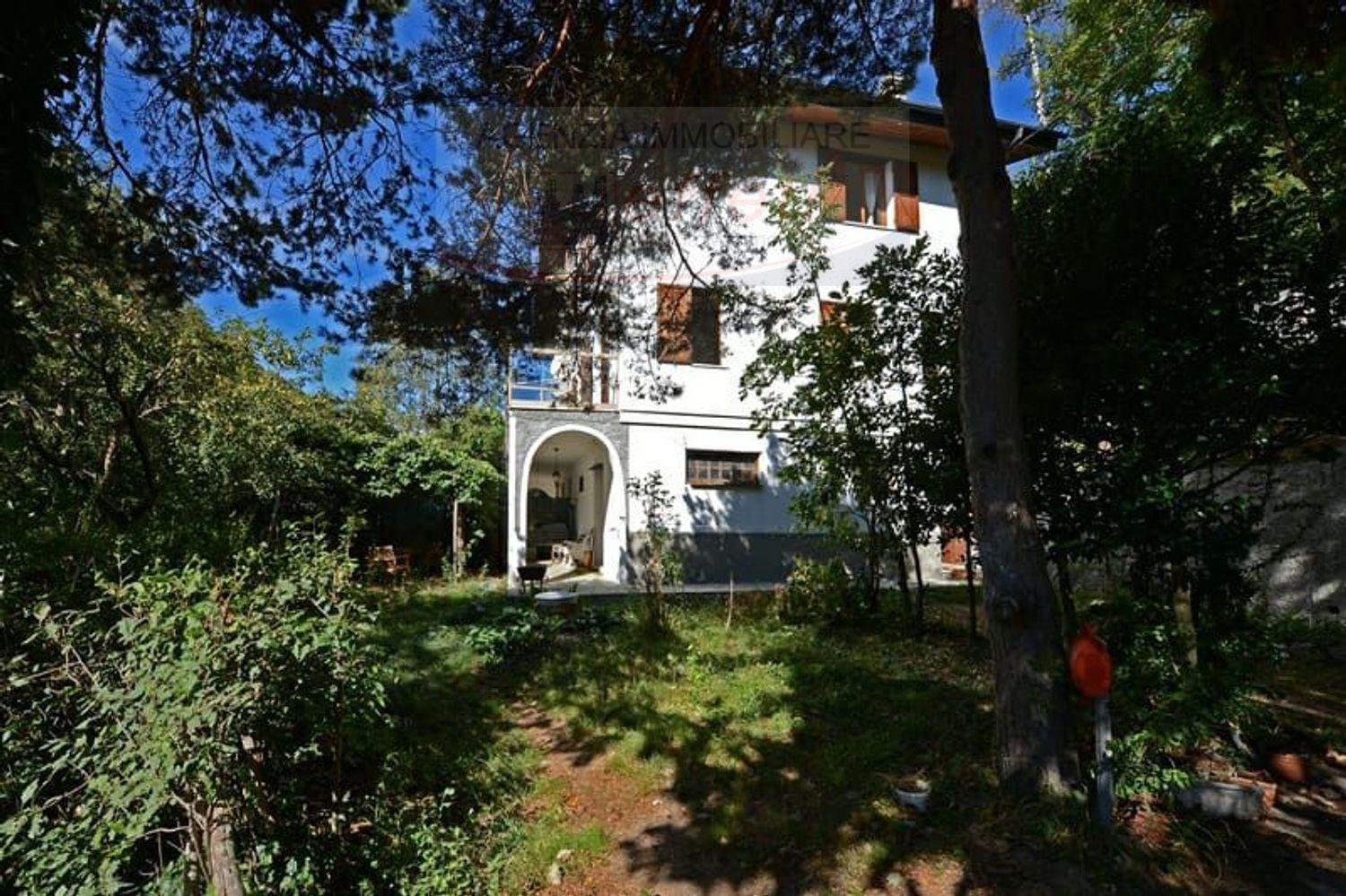 Villa Bifamiliare in vendita a Pontinvrea