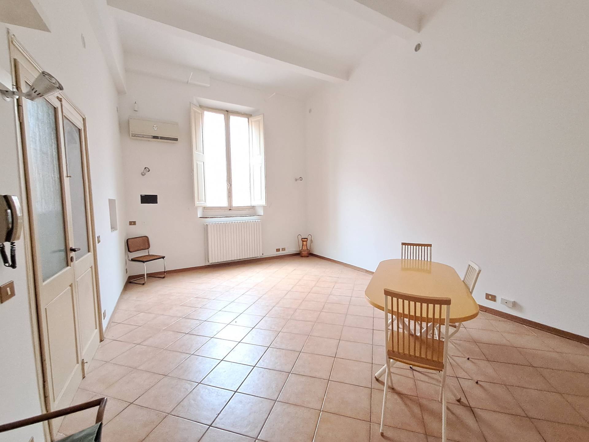 Studio/Ufficio in affitto a Ferrara, Centro storico
