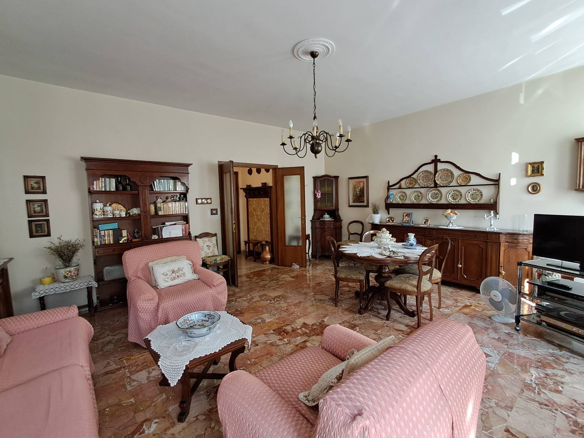 Appartamento in vendita a Ferrara, Centro storico