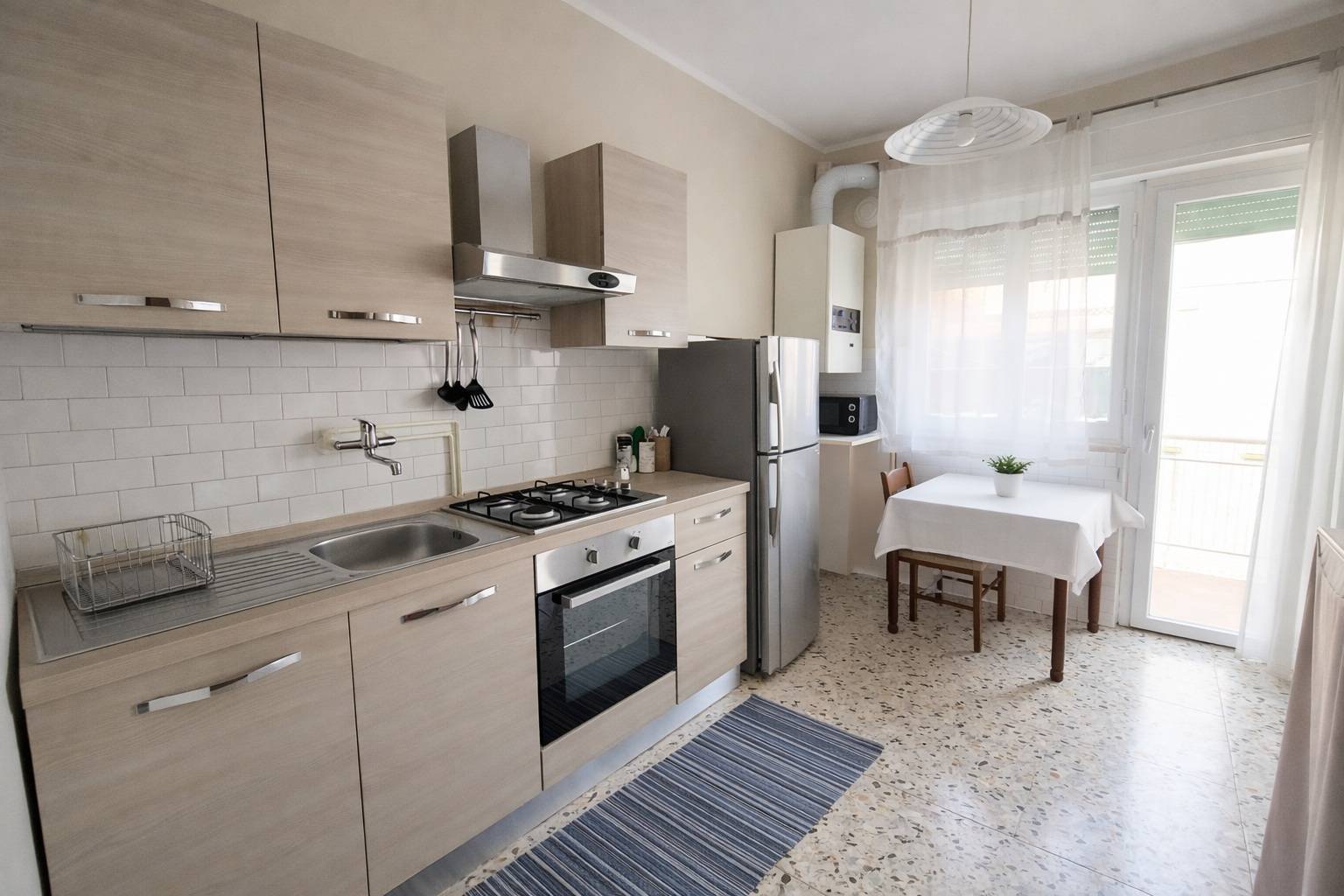 Appartamento in affitto a Ferrara, Entro Mura