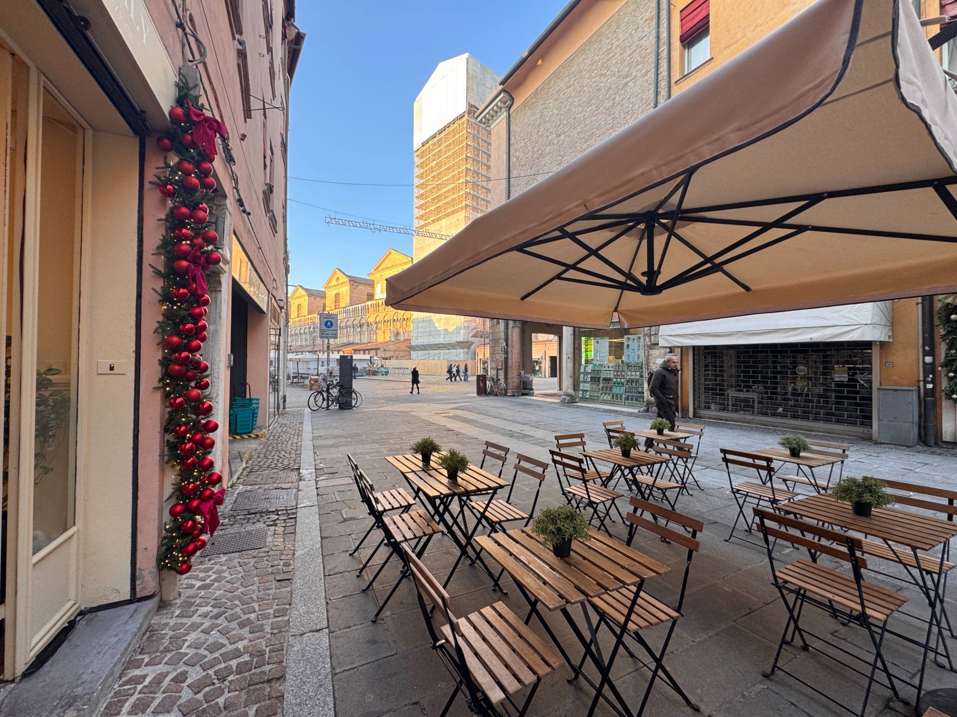 Attivit commerciale in vendita a Ferrara, Centro storico