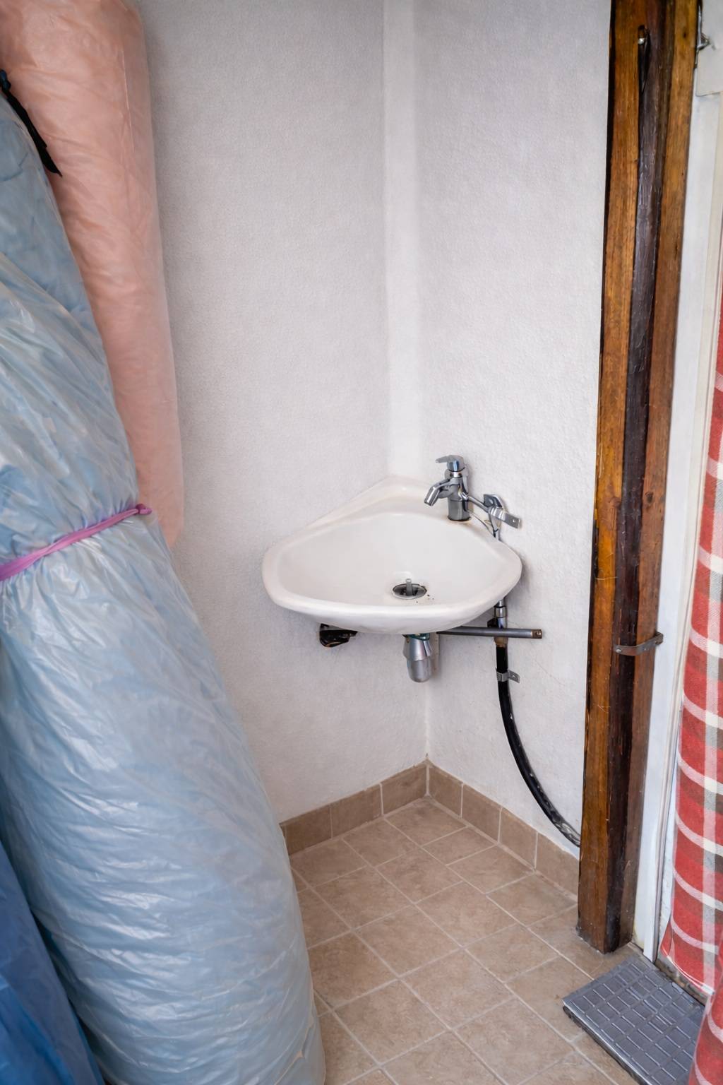 Locale commerciale in affitto a Ferrara, Entro Mura