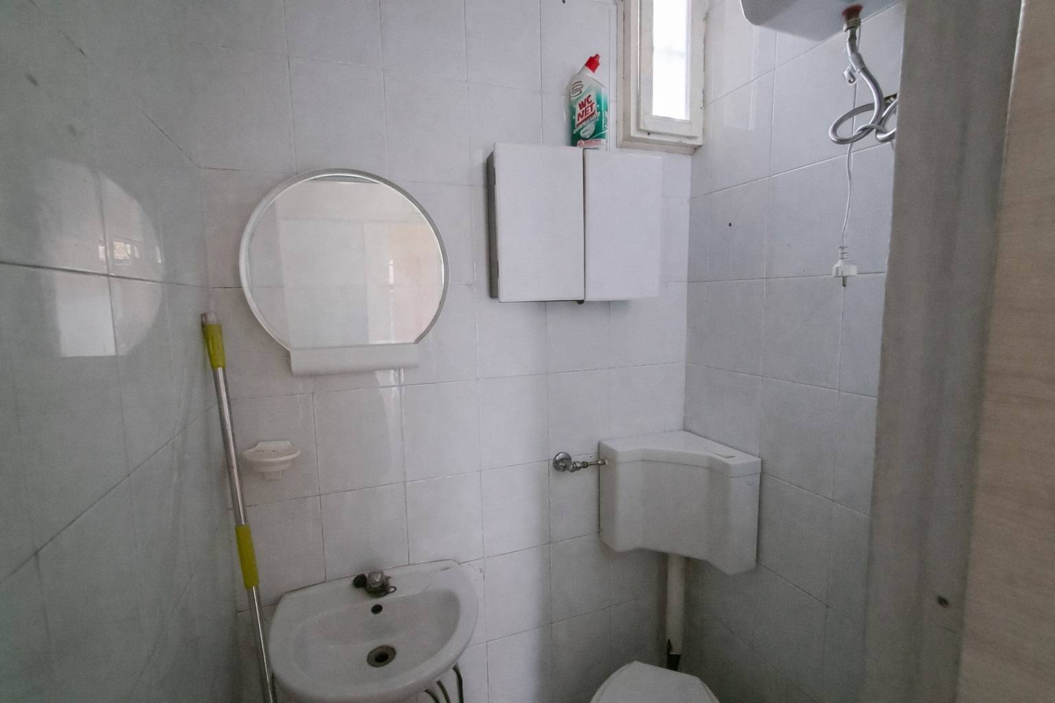 Locale commerciale in vendita a Ferrara, Centro storico