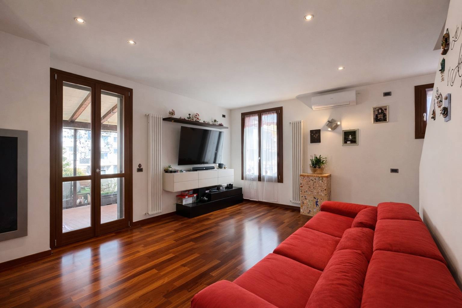 Appartamento in vendita a Ferrara, Via Comacchio