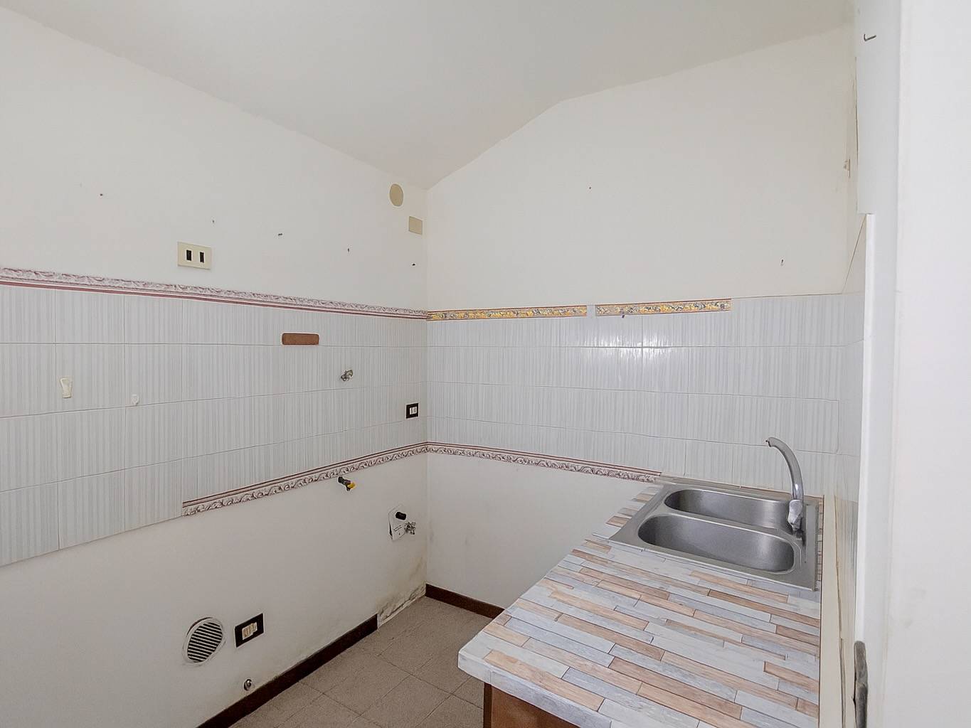 Porzione di casa in vendita a Ferrara, Corlo