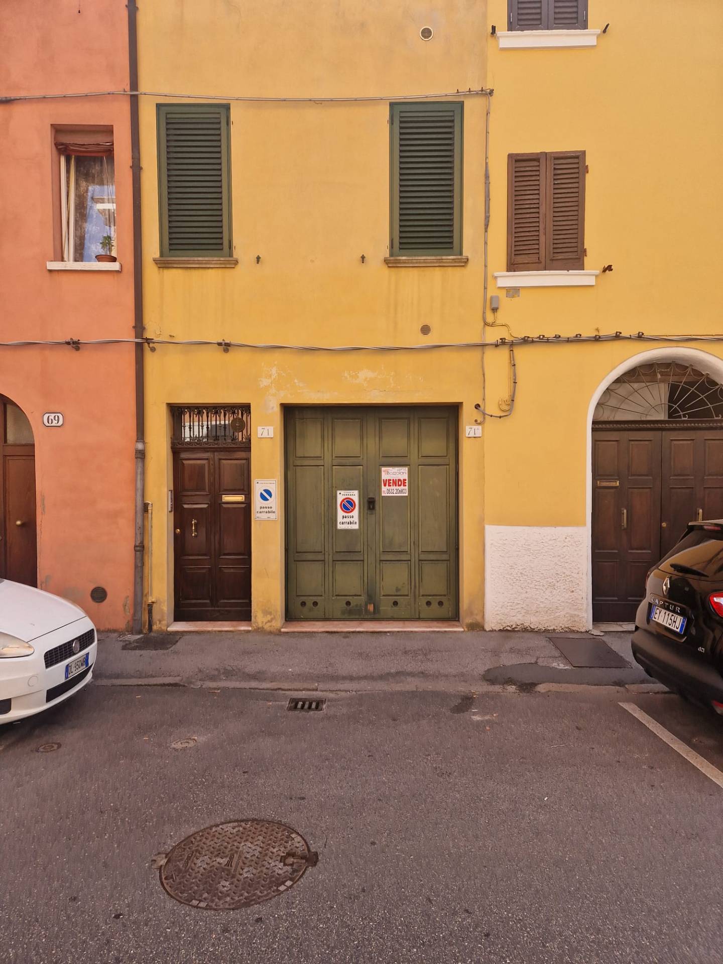 Box o garage in vendita a Ferrara, Centro storico