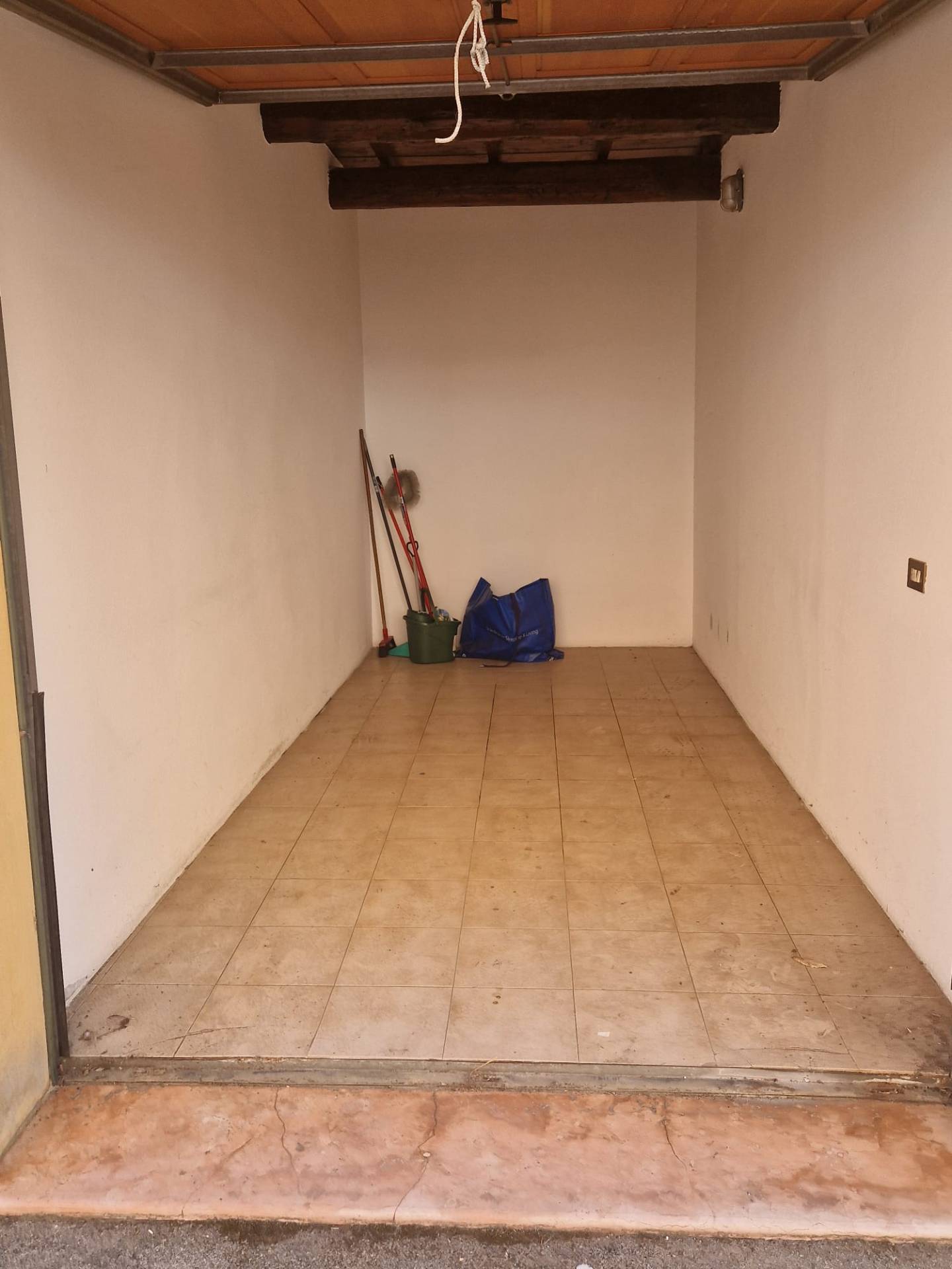 Box o garage in vendita a Ferrara, Centro storico