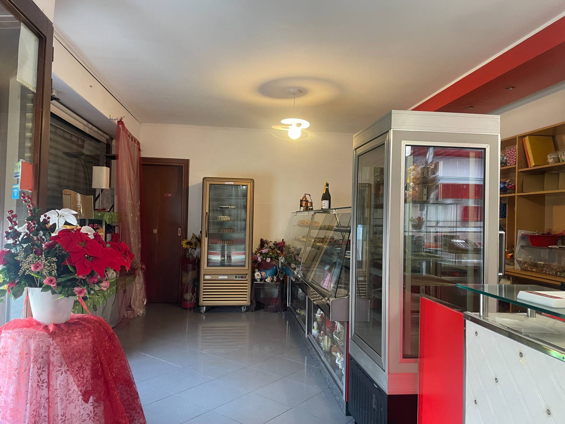 Attivit commerciale in vendita a Nichelino