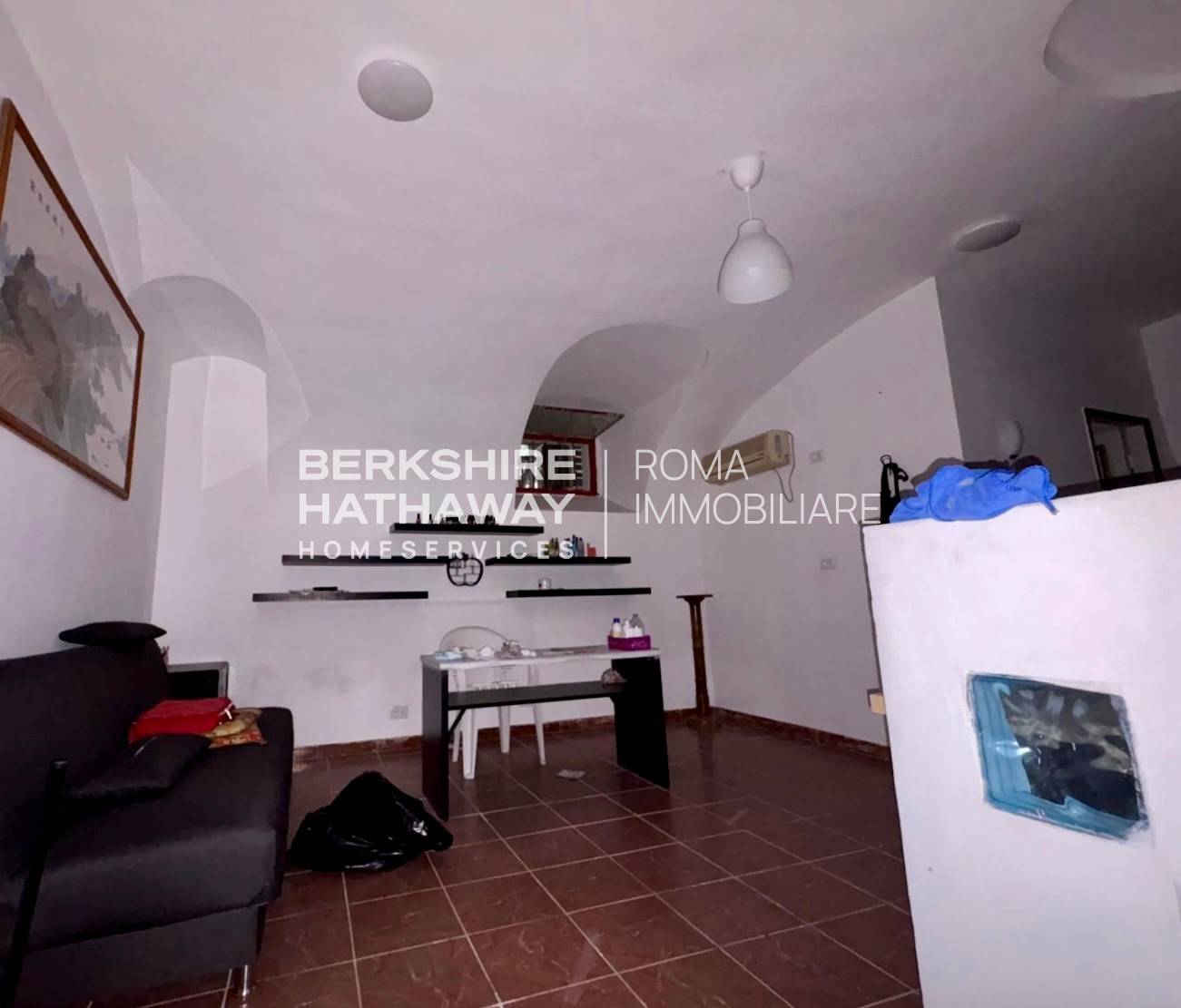 Edificio commerciale o terziario in vendita a Roma, Centro Storico