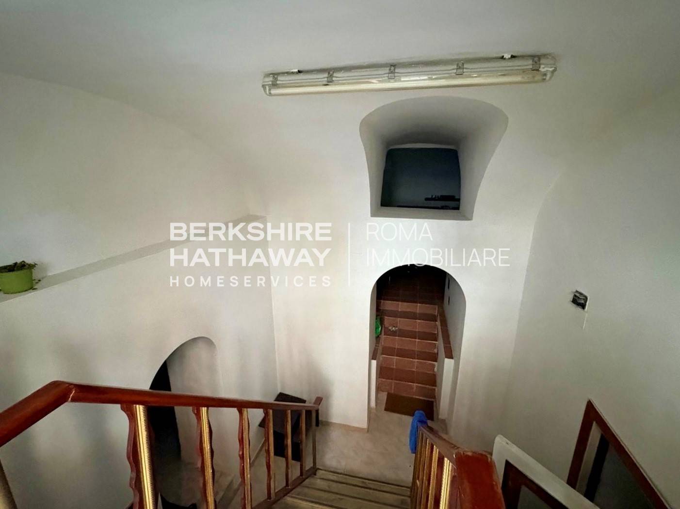 Edificio commerciale o terziario in vendita a Roma, Centro Storico