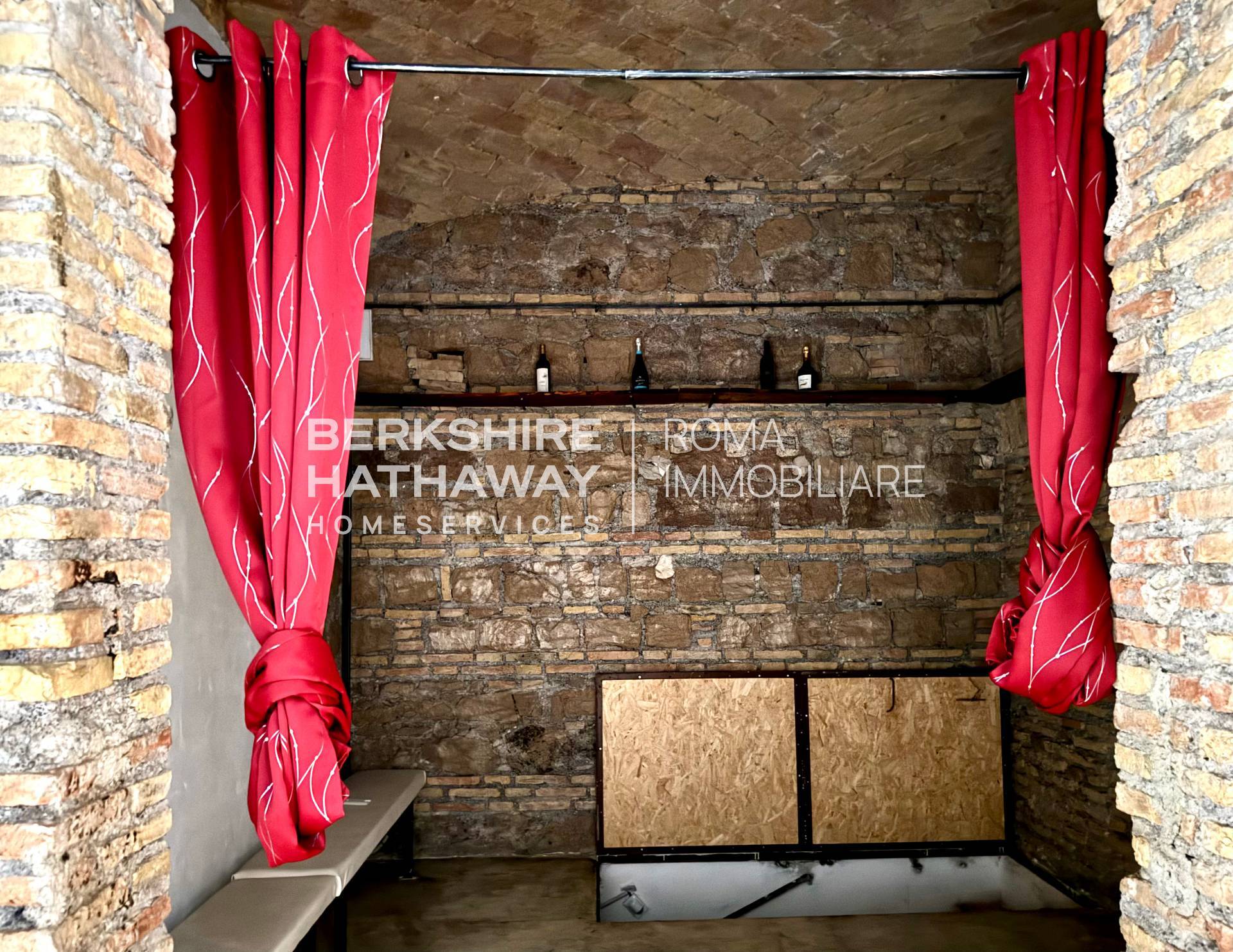 Locale commerciale in affitto a Roma, Salario