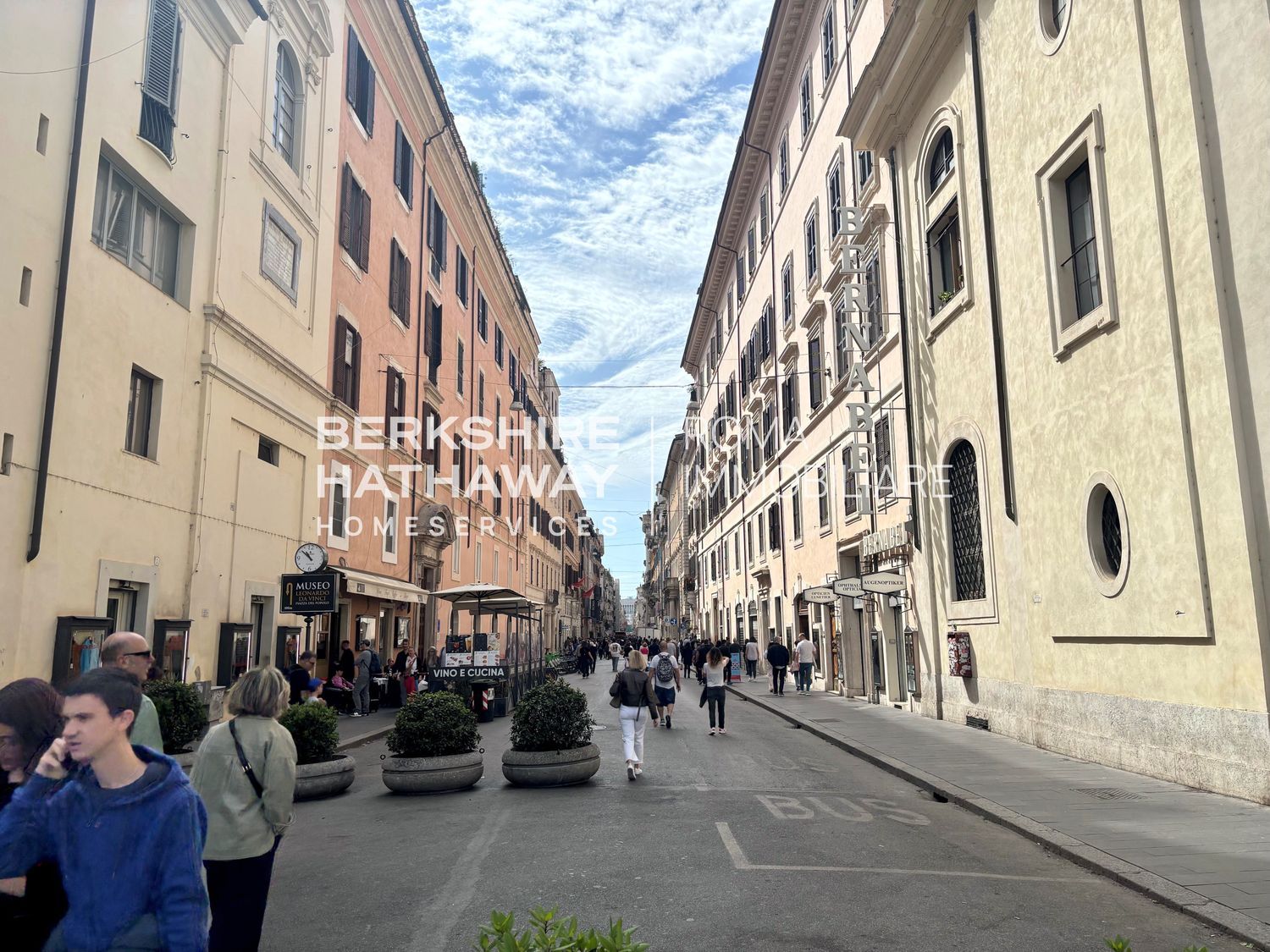 Locale commerciale in affitto a Roma