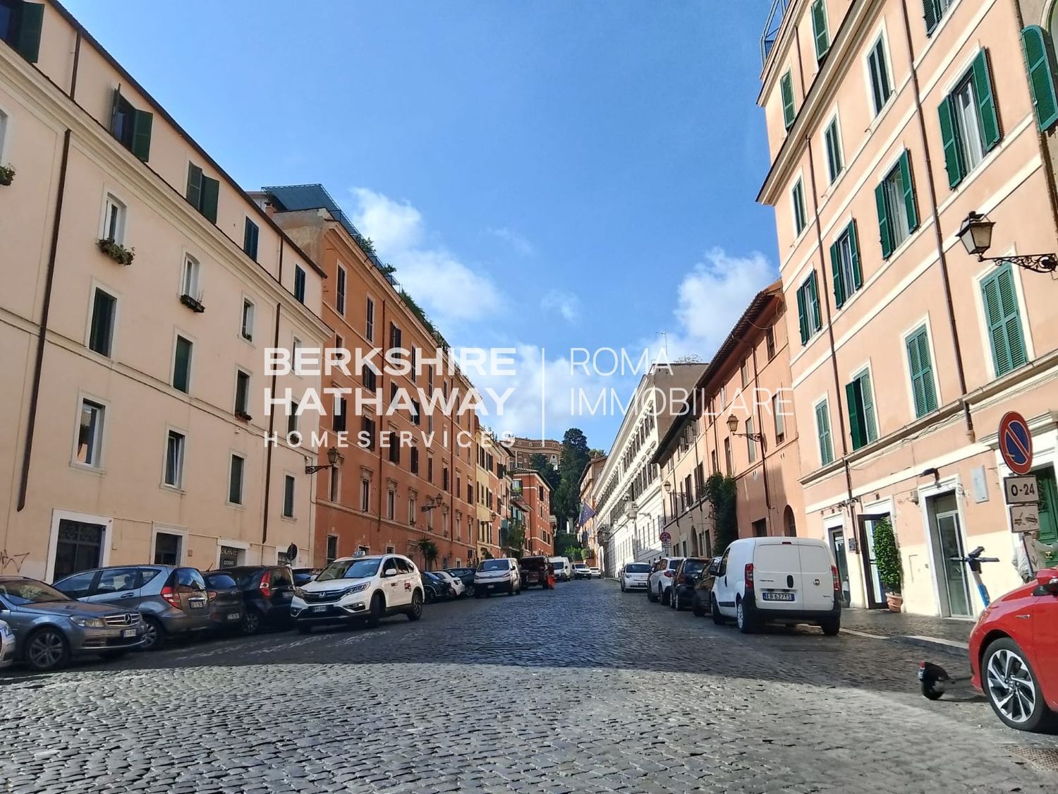 Locale commerciale in vendita a Roma