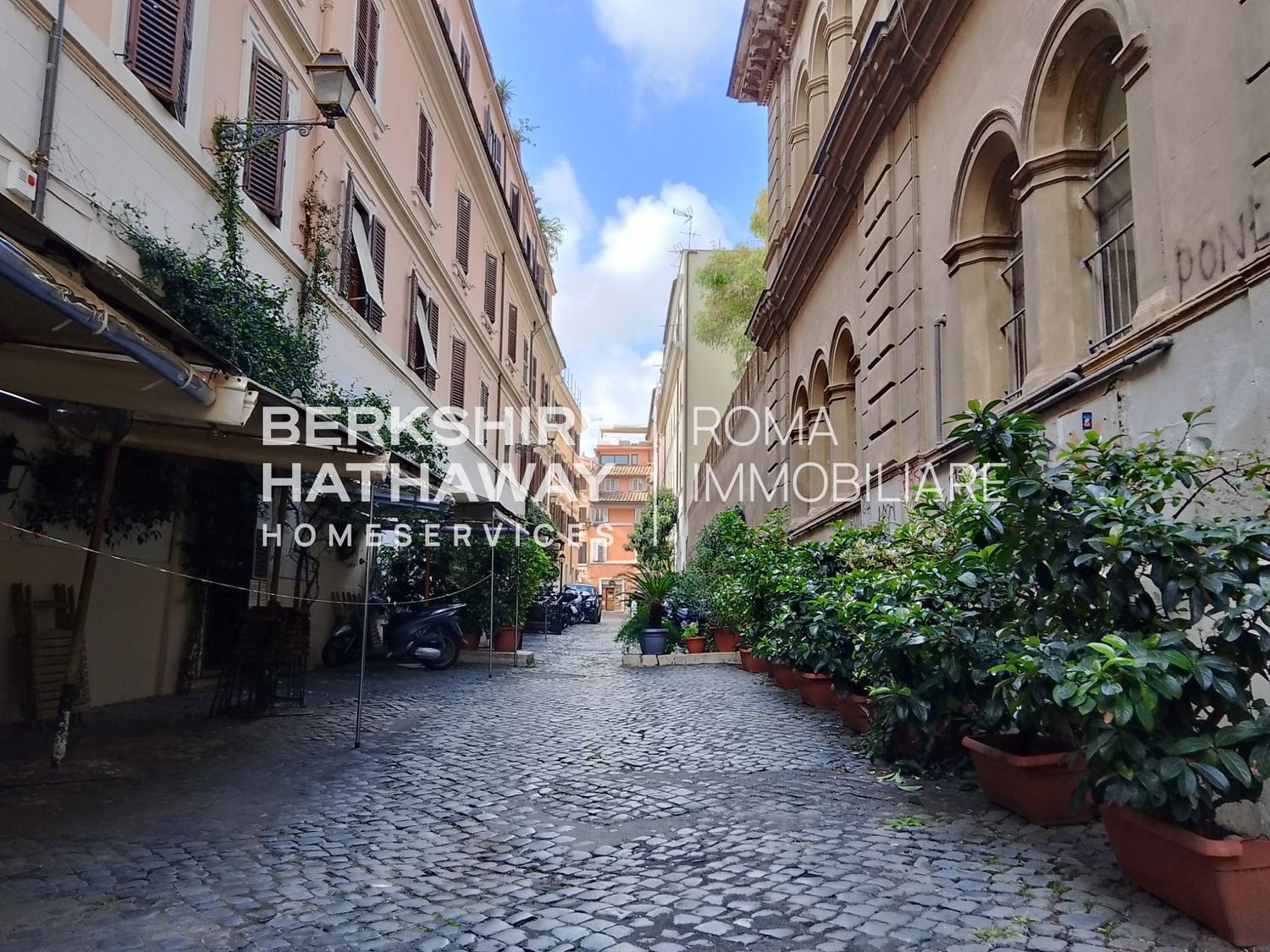 Locale commerciale in vendita a Roma