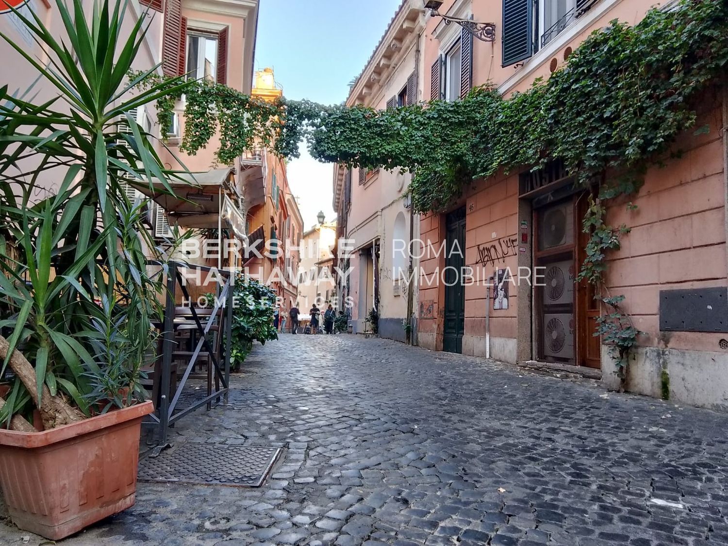 Locale commerciale in vendita a Roma