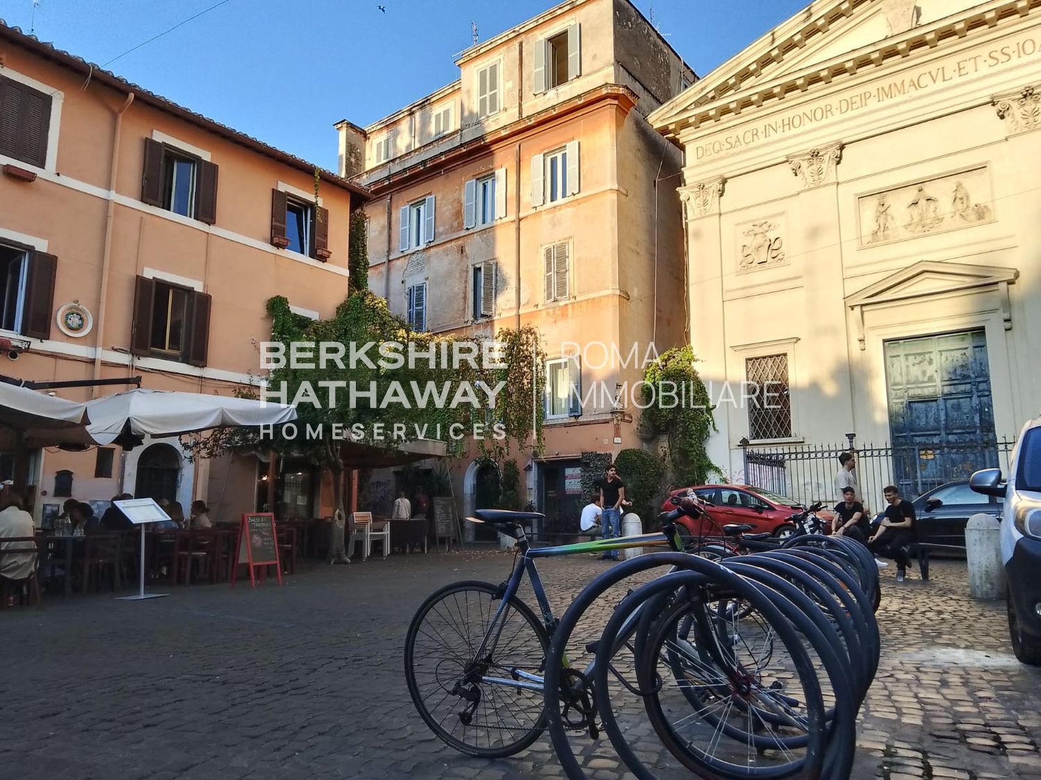 Locale commerciale in vendita a Roma