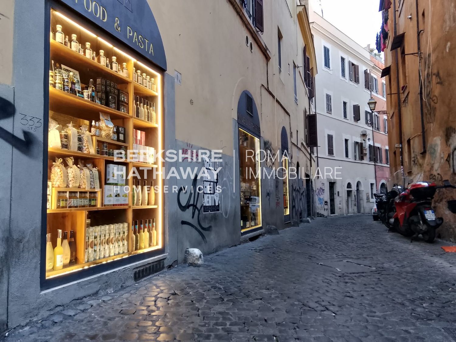 Locale commerciale in vendita a Roma