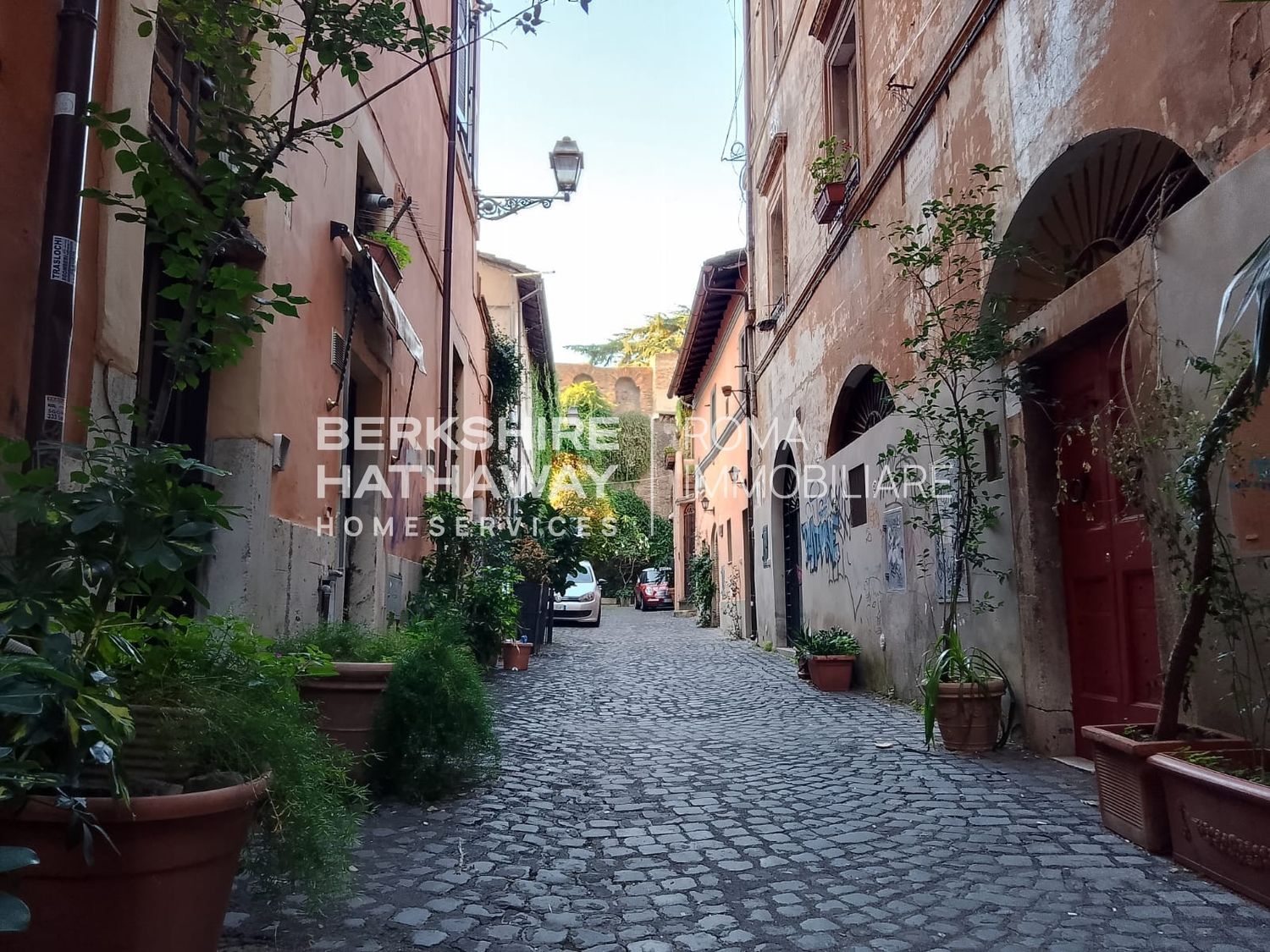 Locale commerciale in vendita a Roma