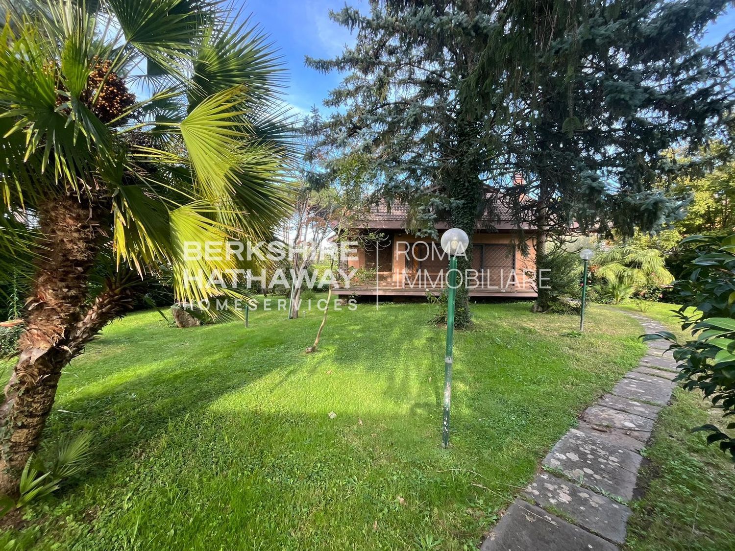 Villa in vendita a Ronciglione