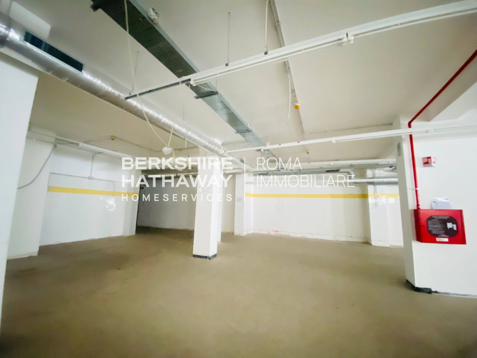 Locale commerciale in affitto a Roma