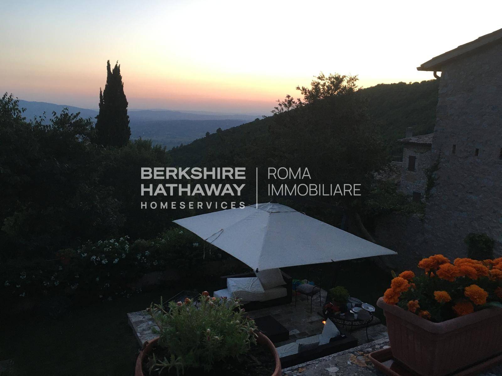 Rustico in affitto a Trevi, Borgo