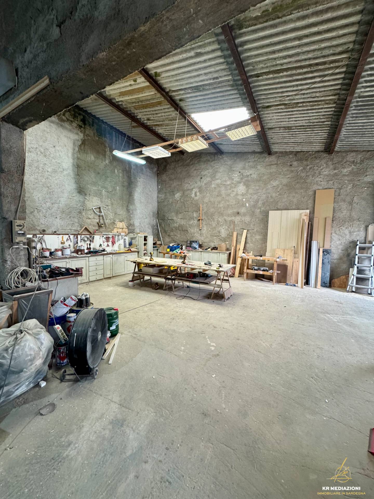 Locale commerciale in vendita a Codrongianos