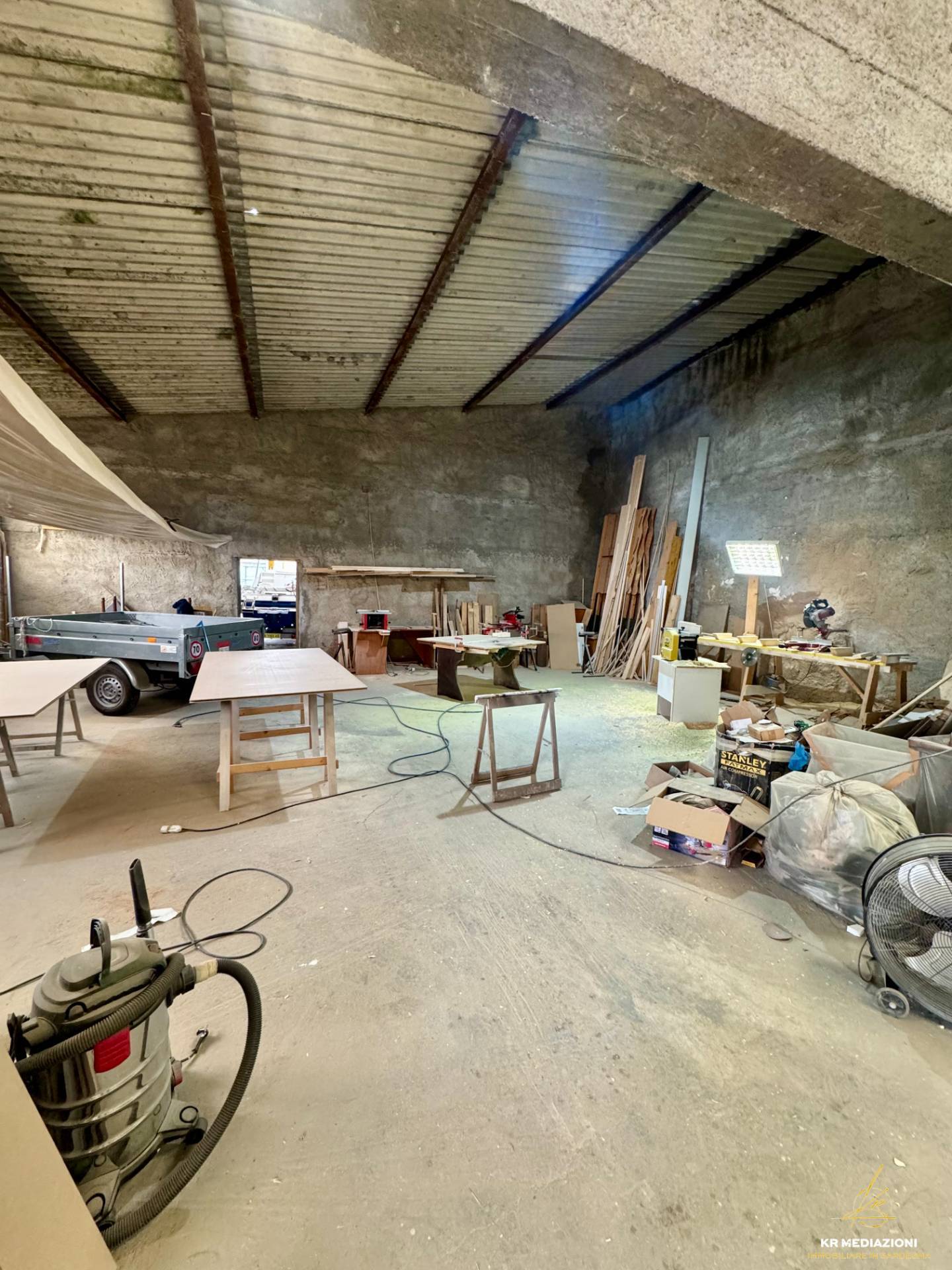 Locale commerciale in vendita a Codrongianos