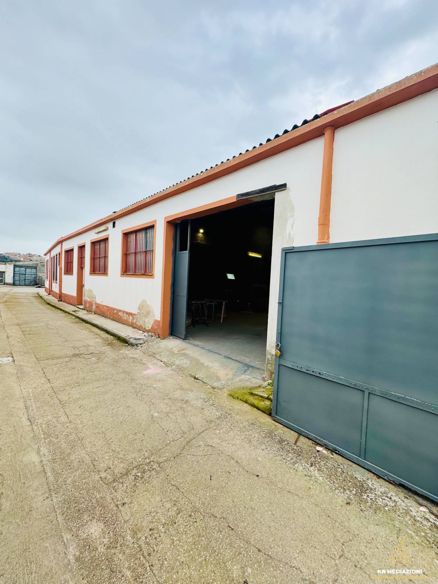 Locale commerciale in vendita a Codrongianos