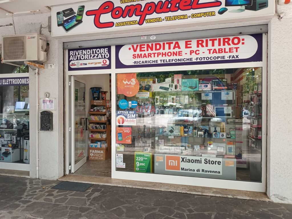 Locale commerciale in vendita a Ravenna