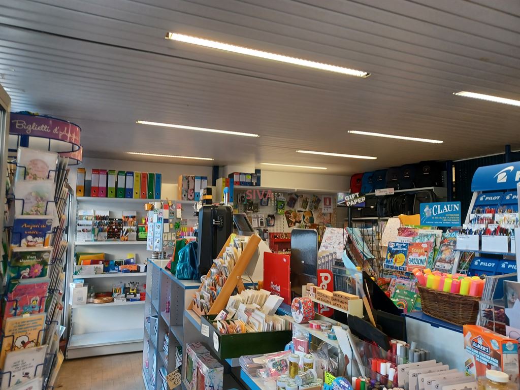 Locale commerciale in vendita a Ravenna