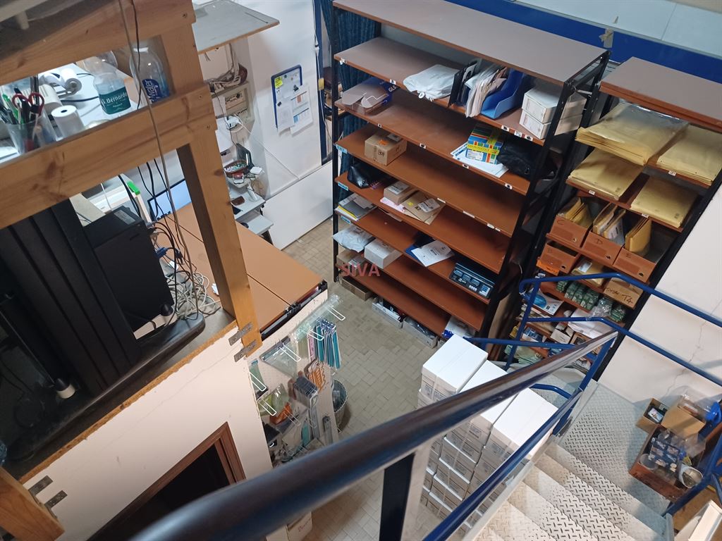 Locale commerciale in vendita a Ravenna