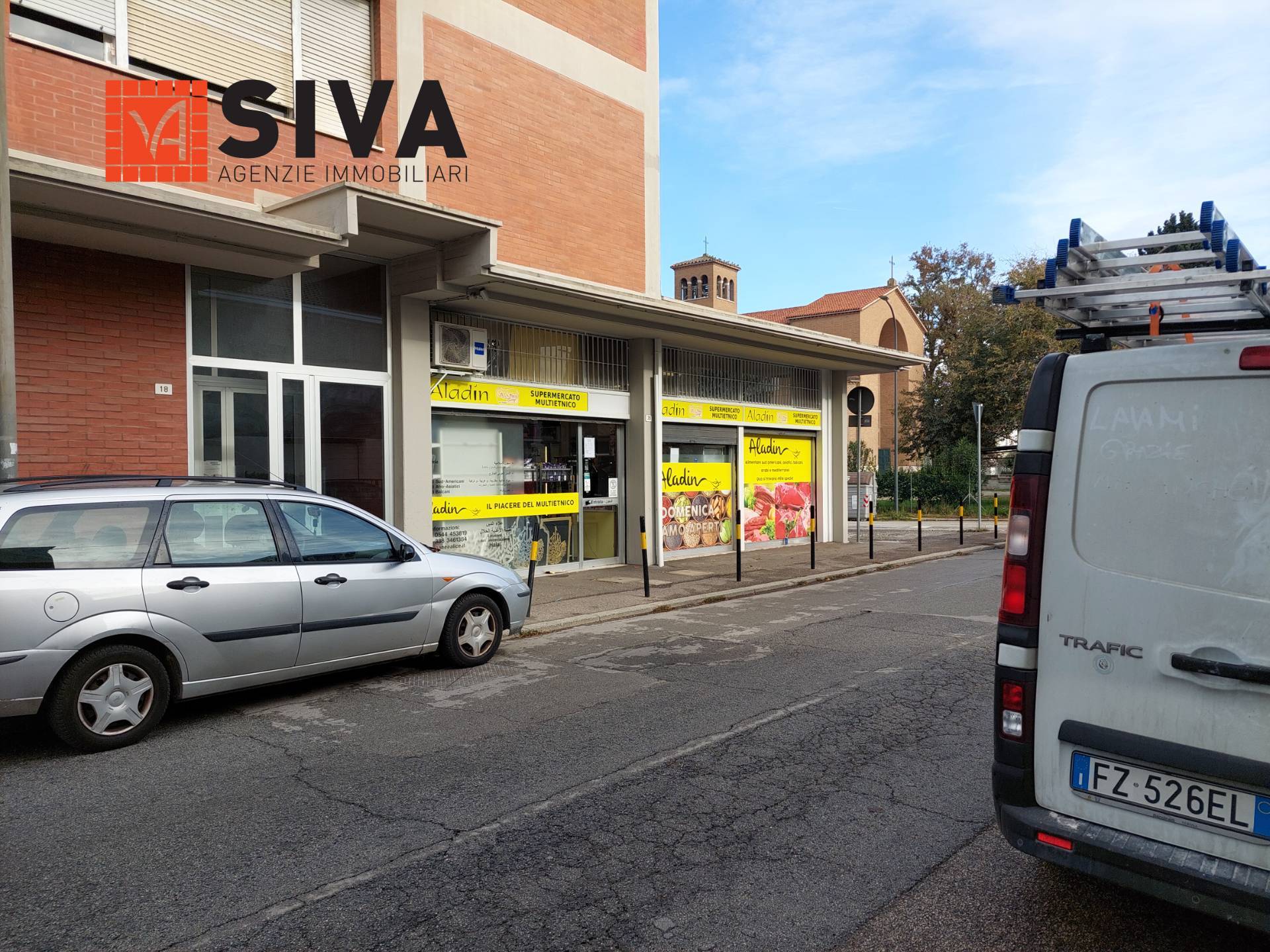 Locale commerciale in vendita a Ravenna, Cintura centro