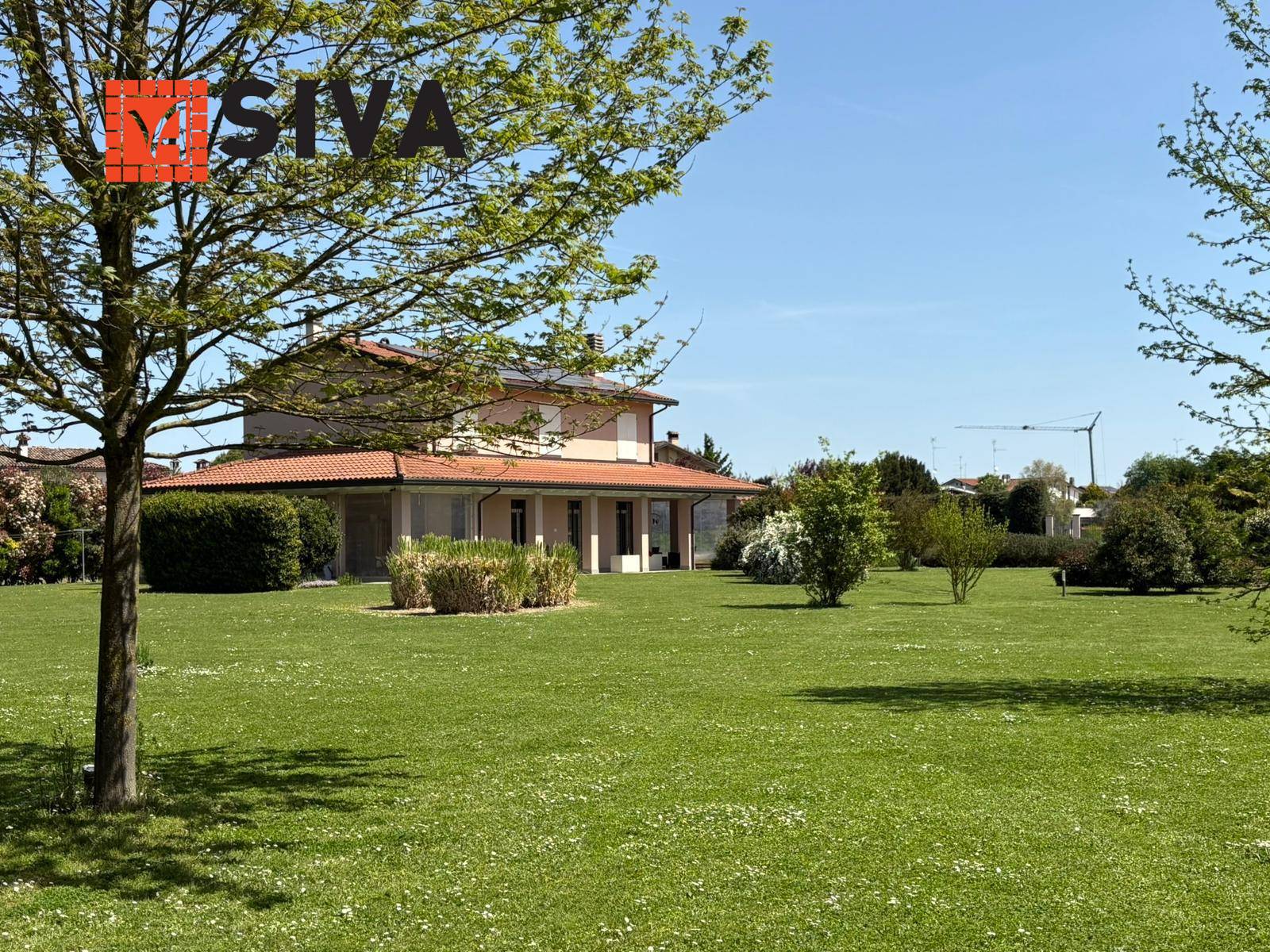 Villa in vendita a Russi