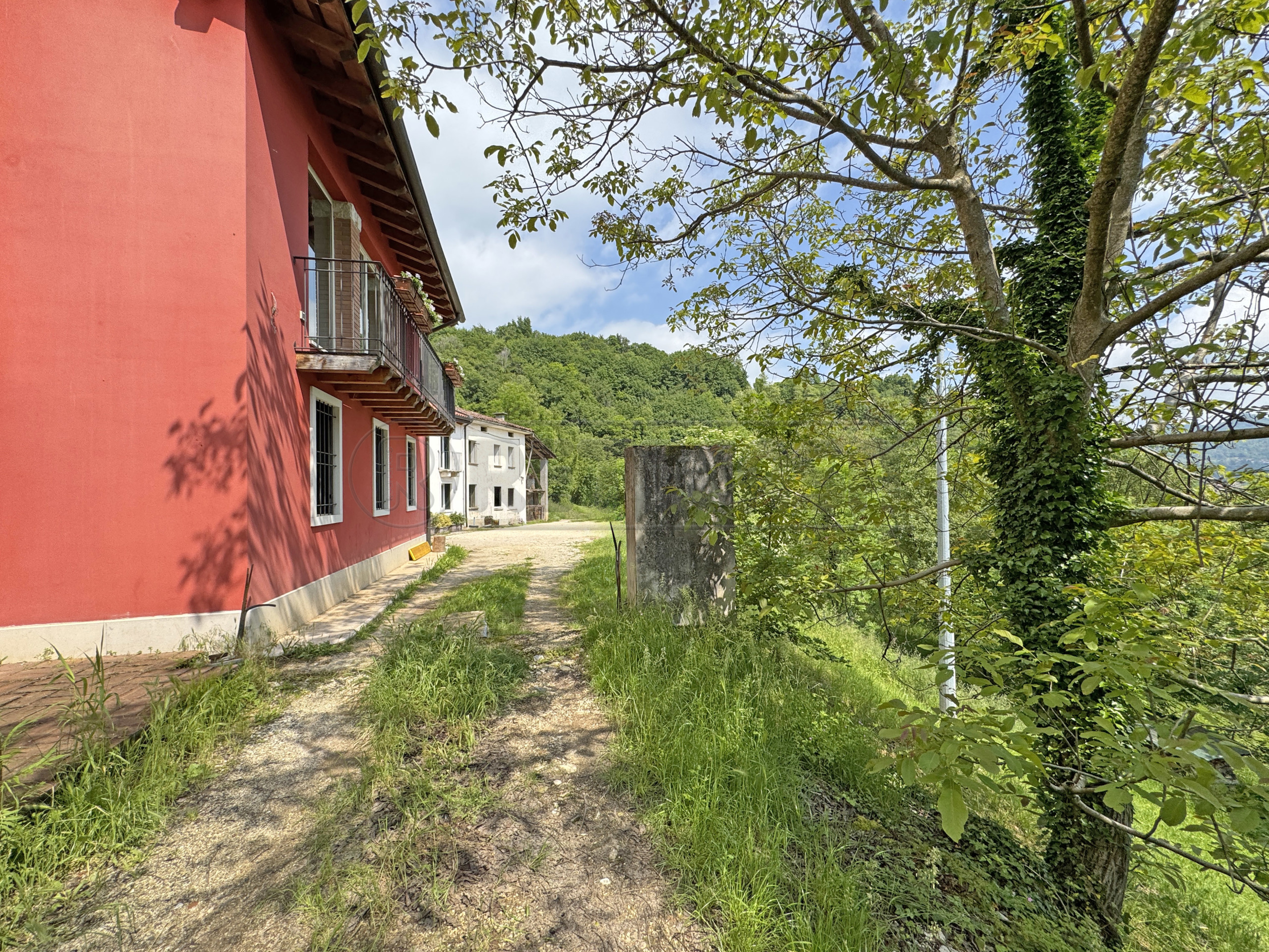 Casa indipendente con giardino in contrada figigola di sopra 14/a, Valdagno