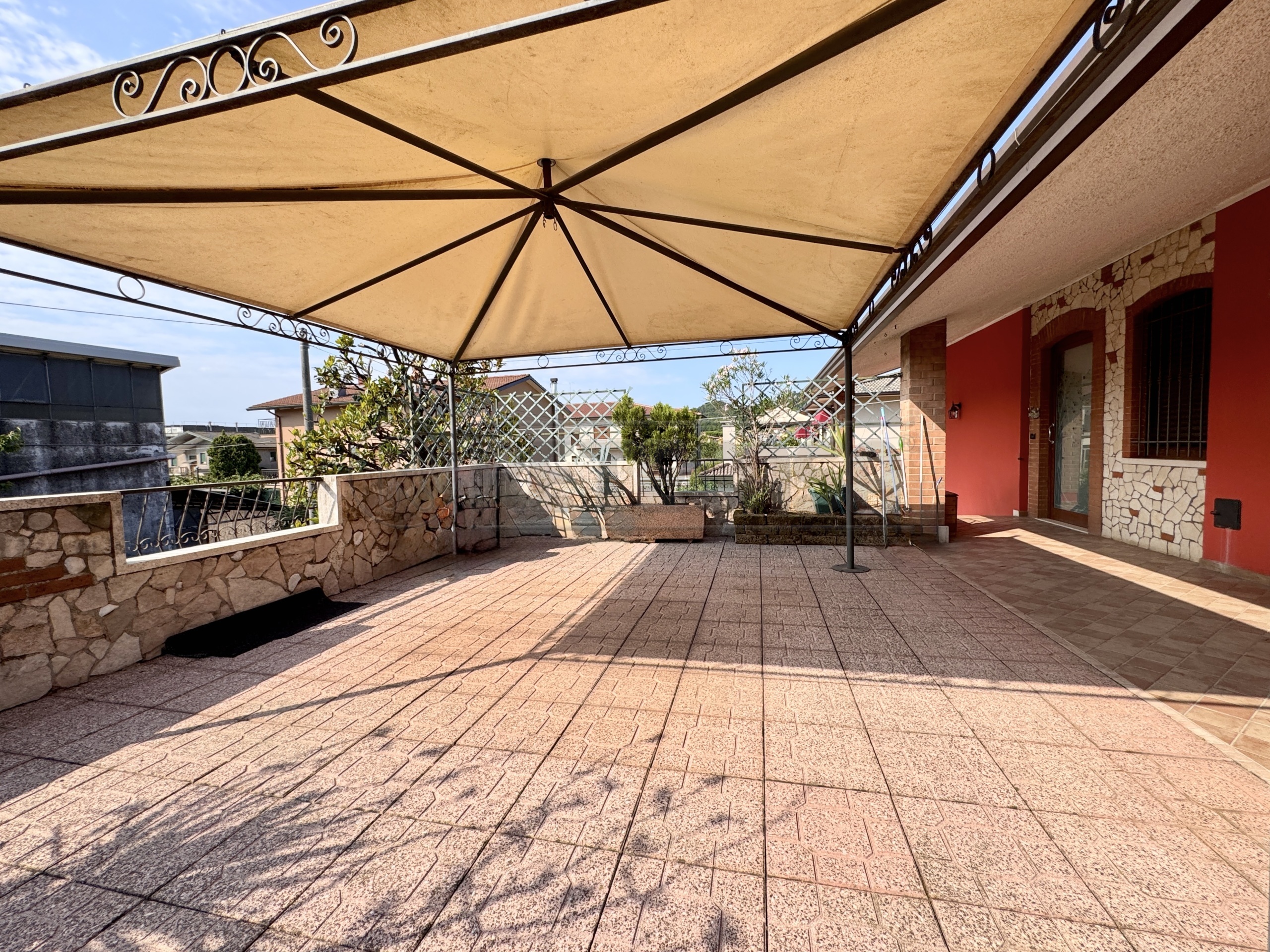 Appartamento con giardino in viale stazione 48, Brogliano