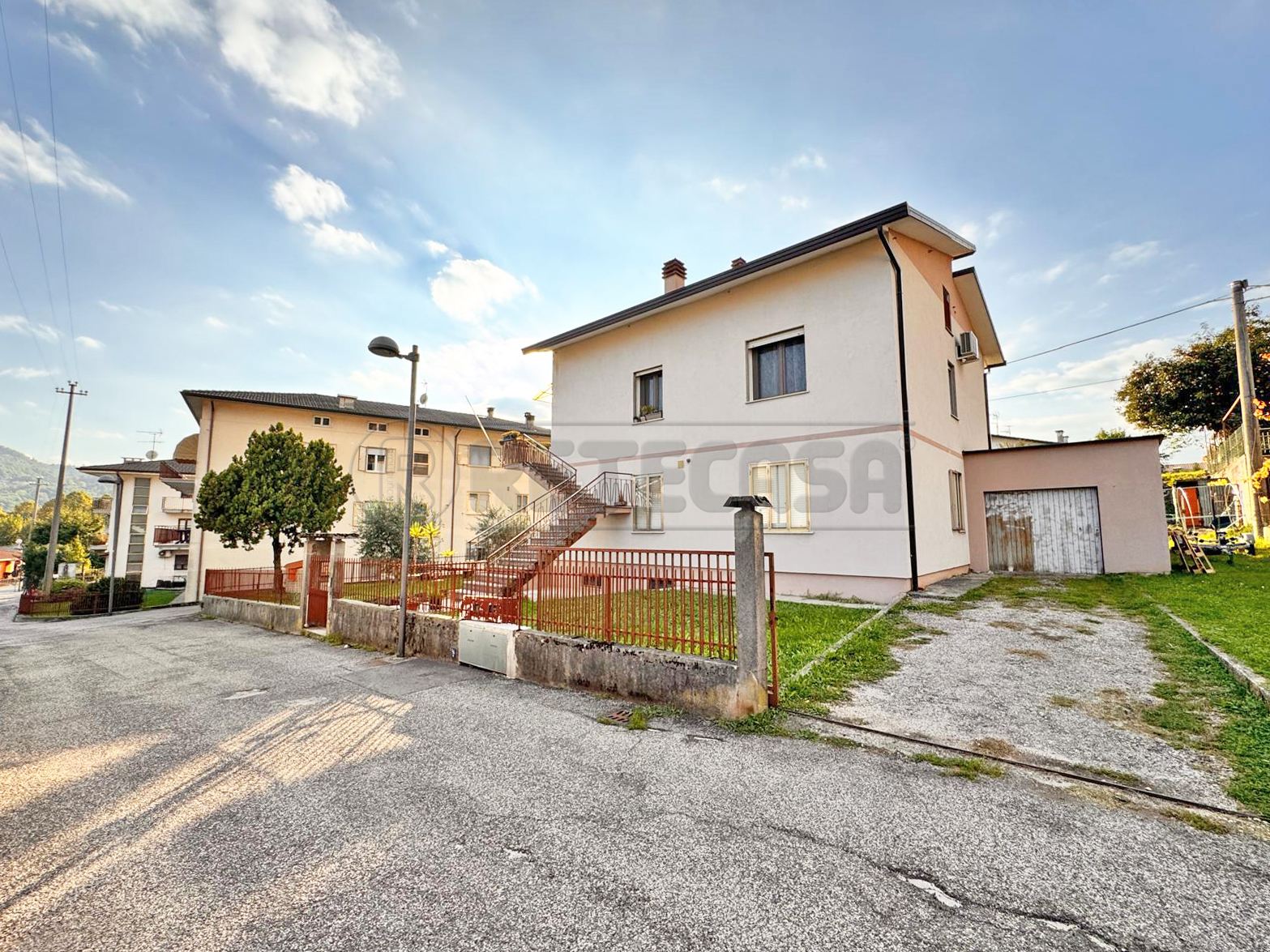 Appartamento con giardino in via iv novembre 7, Cornedo Vicentino