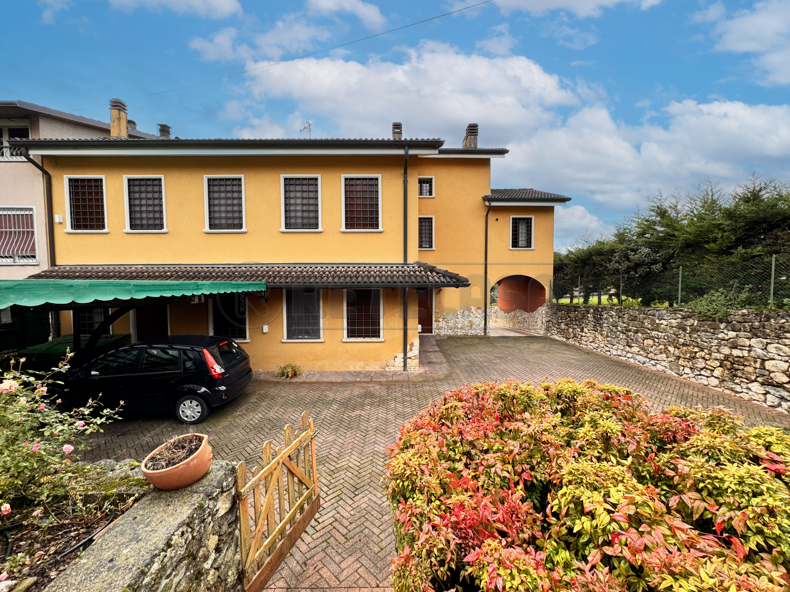 Casa indipendente con giardino in via grumo 19, Cornedo Vicentino