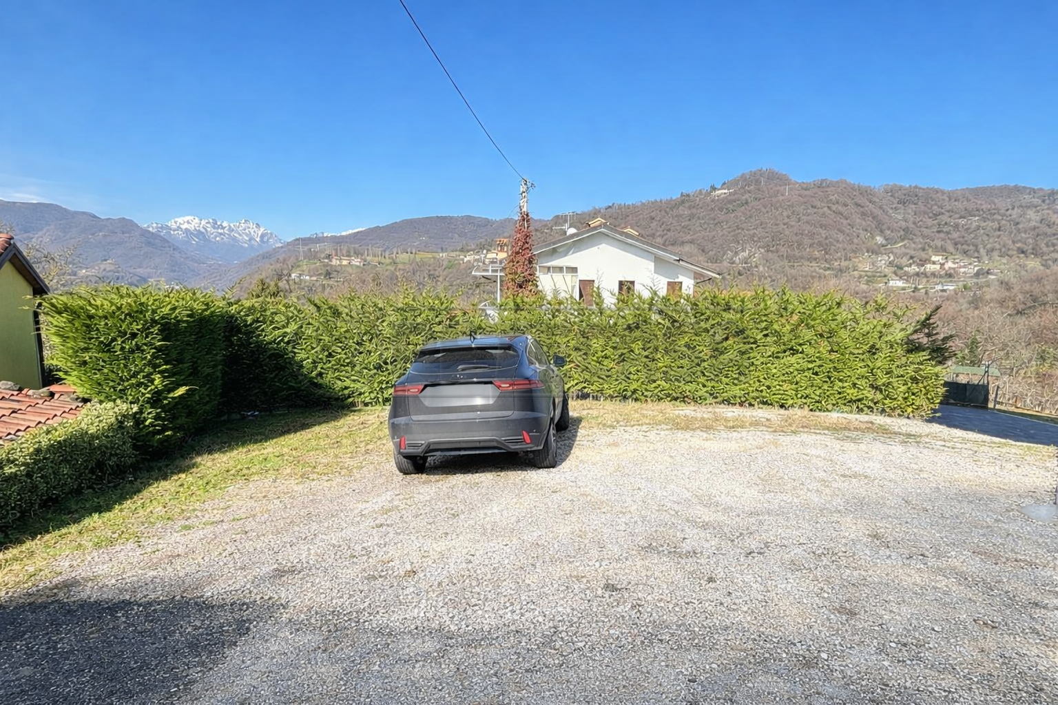 Casa indipendente con terrazzo in via dottor domenico dal lago 9, Valdagno