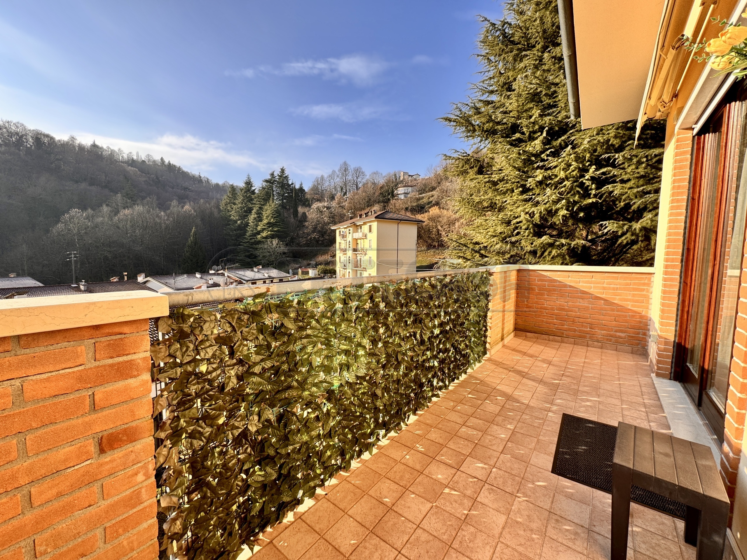 Appartamento con terrazzi in via magaraggia 1, Valdagno
