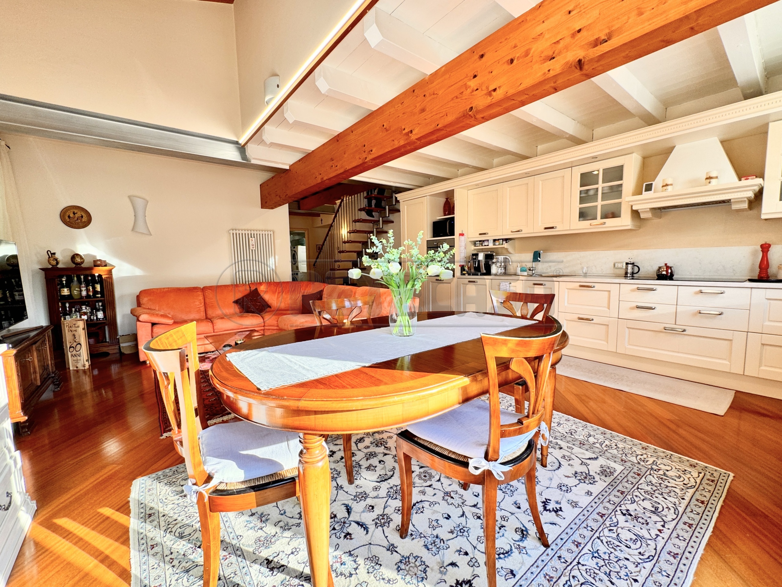 Appartamento con terrazzi in via magaraggia 1, Valdagno