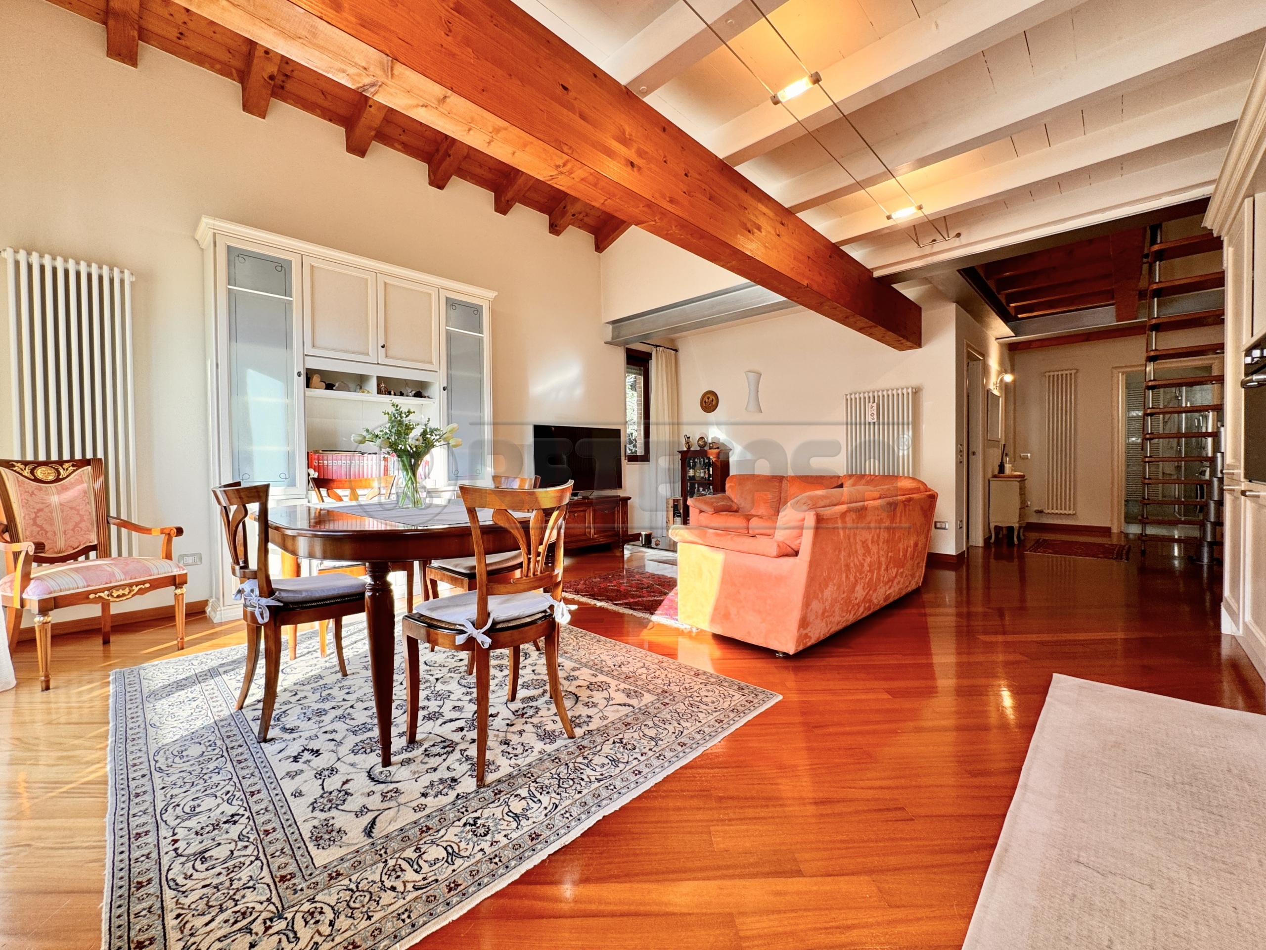 Appartamento con terrazzi in via magaraggia 1, Valdagno