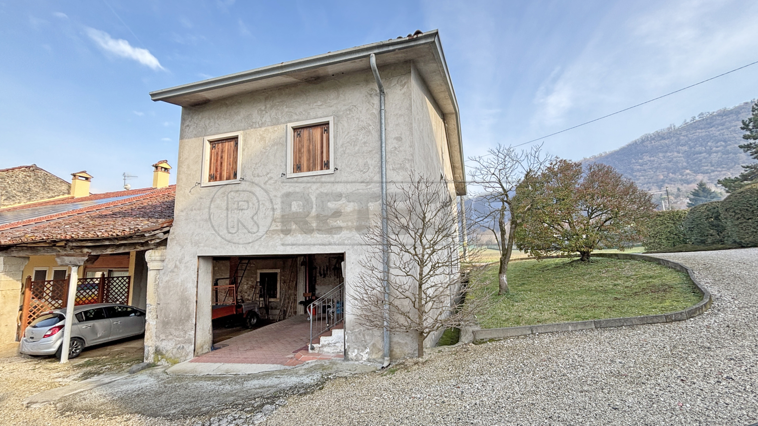 Casa indipendente con giardino in localit� valdicase 5, Cornedo Vicentino