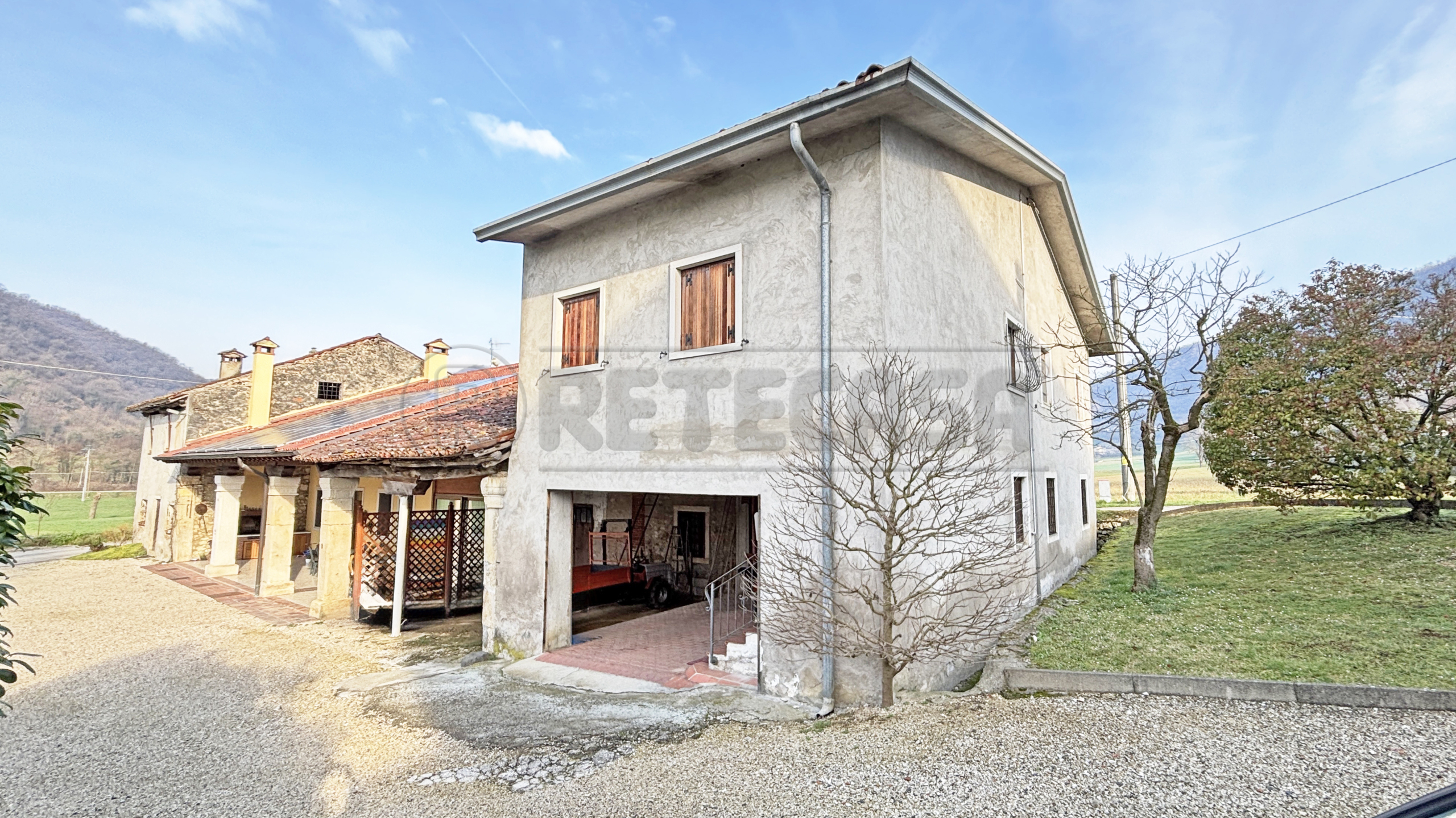 Casa indipendente con giardino in localit� valdicase 5, Cornedo Vicentino