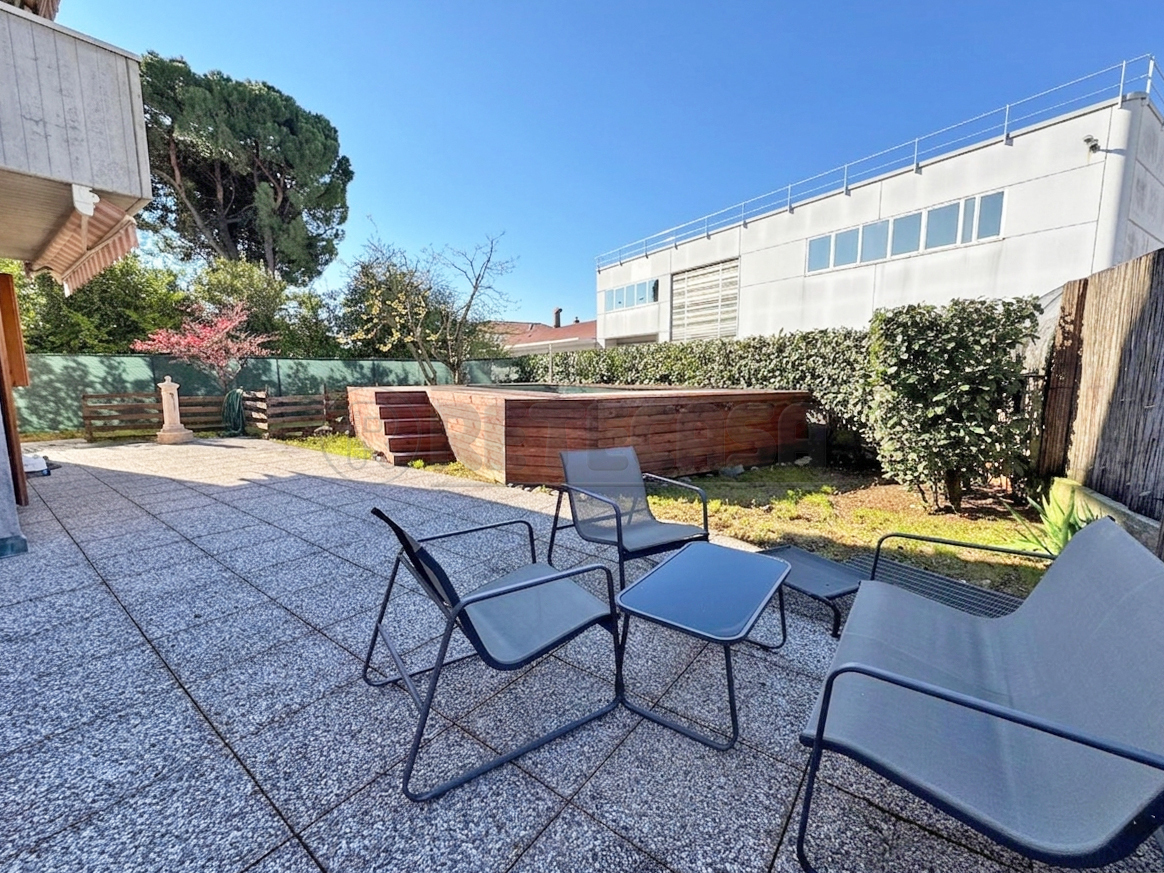 Appartamento con giardino in via rasia dal polo 06, Brogliano